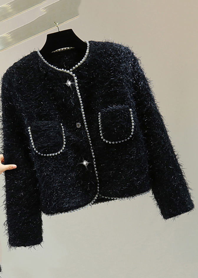 Gracefully Styled Coat for Any Occasion