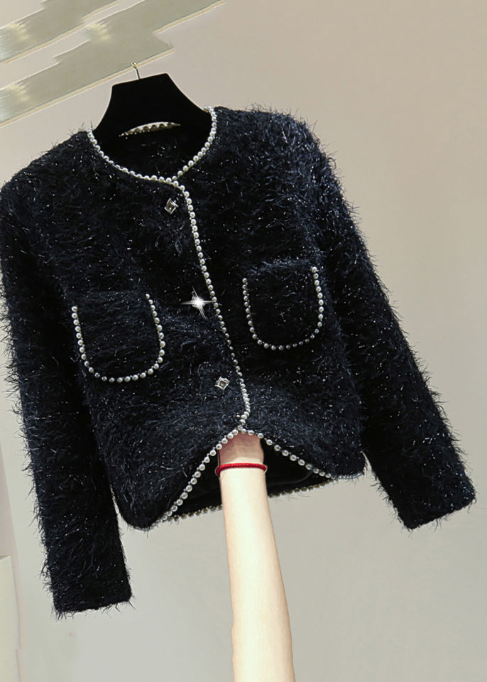 Gracefully Styled Coat for Any Occasion