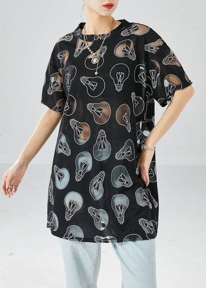 Effortlessly Elegant Garment with a Timeless Design