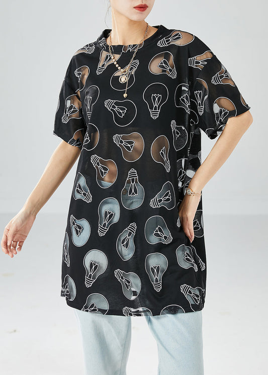 Effortlessly Elegant Garment with a Timeless Design