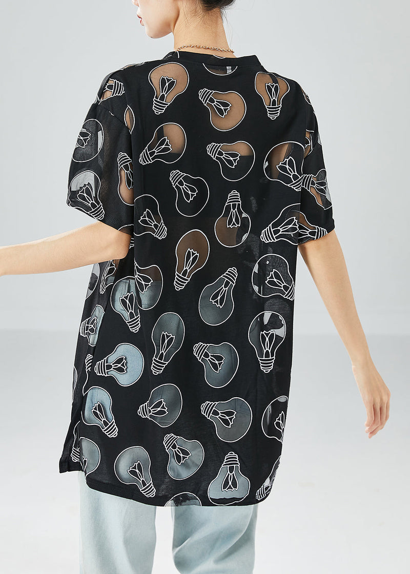 Effortlessly Elegant Garment with a Timeless Design
