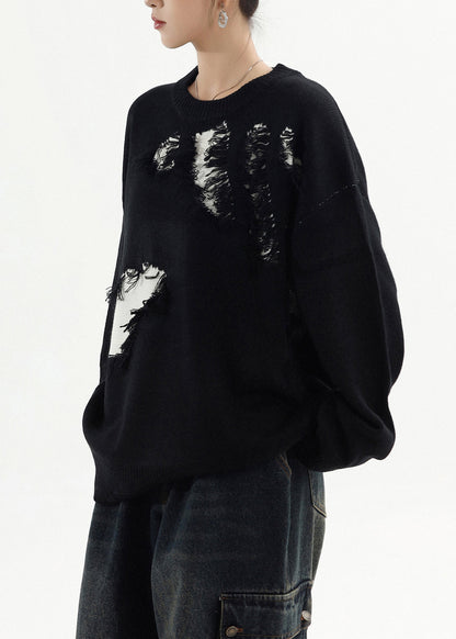 Well Tailored Sweater with a Graceful Silhouette