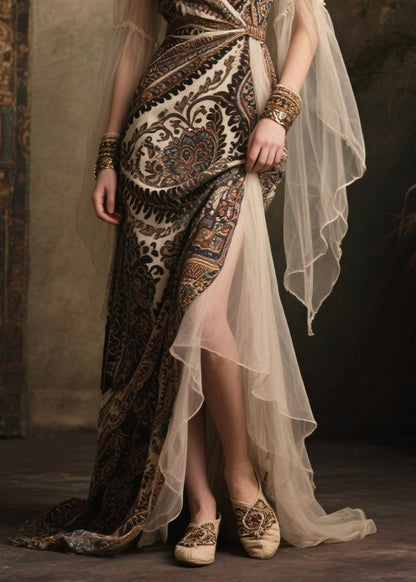 Well Tailored Dress with a Graceful Silhouette