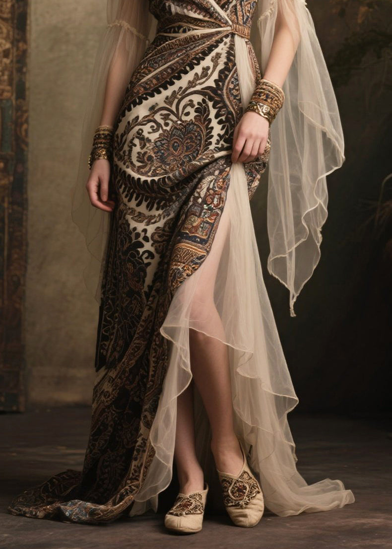 Well Tailored Dress with a Graceful Silhouette