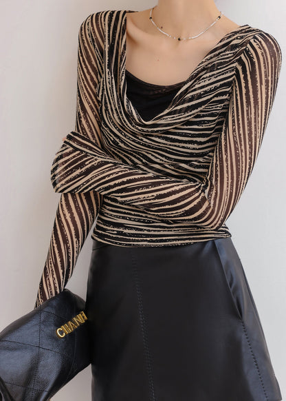 Well Tailored Top with a Graceful Silhouette