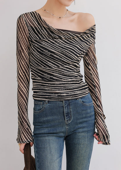 Classic Vintage Top with a Flattering Fit