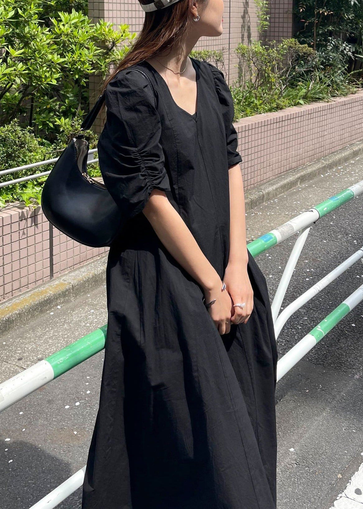 Effortlessly Elegant Dress with a Timeless Design