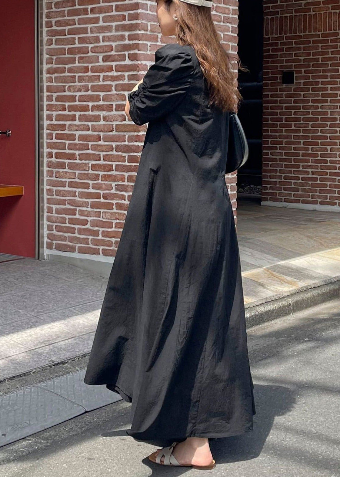 Effortlessly Elegant Dress with a Timeless Design