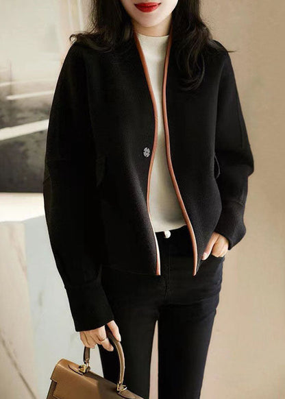 Elegantly Styled Coat for Everyday Wear