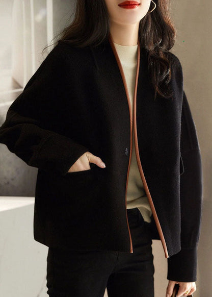 Elegantly Styled Coat for Everyday Wear