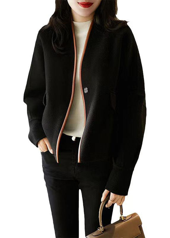 Elegantly Styled Coat for Everyday Wear