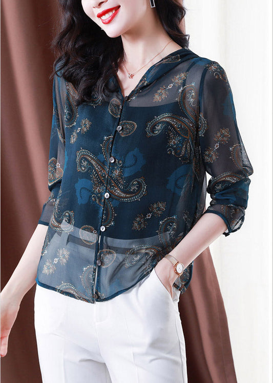 Beautifully Finished Coat in a Timeless Design