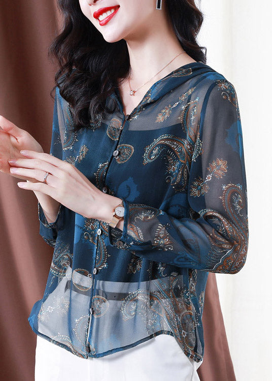 Beautifully Finished Coat in a Timeless Design