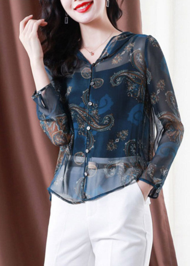 Beautifully Finished Coat in a Timeless Design