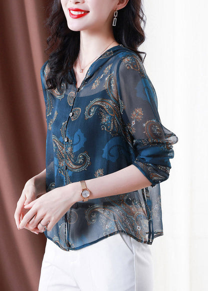 Beautifully Finished Coat in a Timeless Design