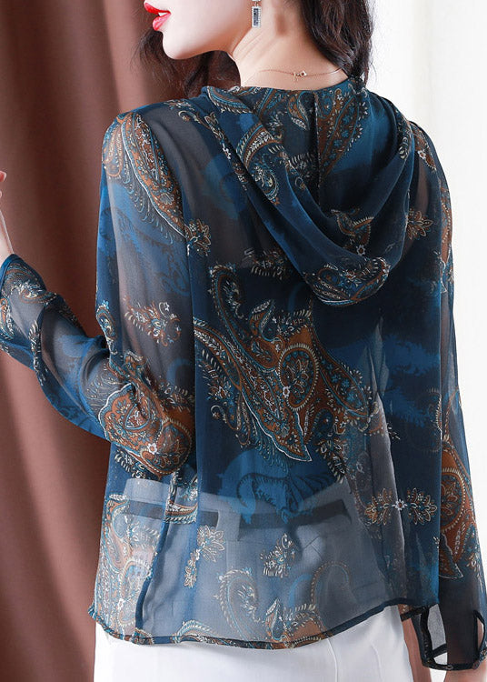 Beautifully Finished Coat in a Timeless Design
