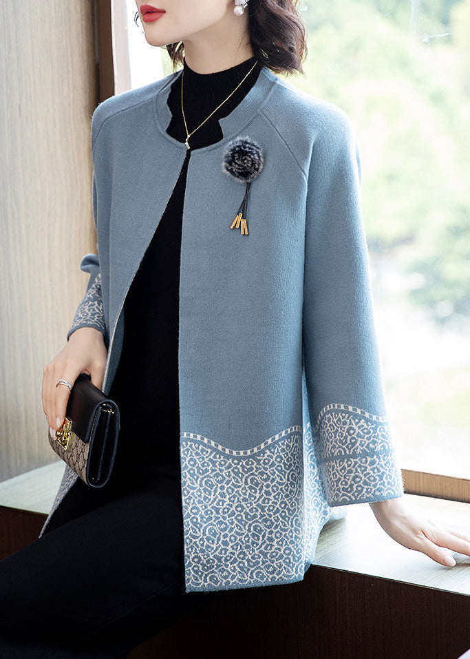 Effortlessly Elegant Coat with a Timeless Design