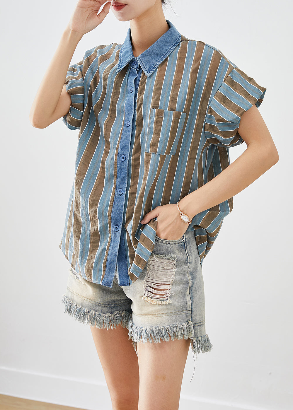 Gracefully Styled Shirt for Any Occasion