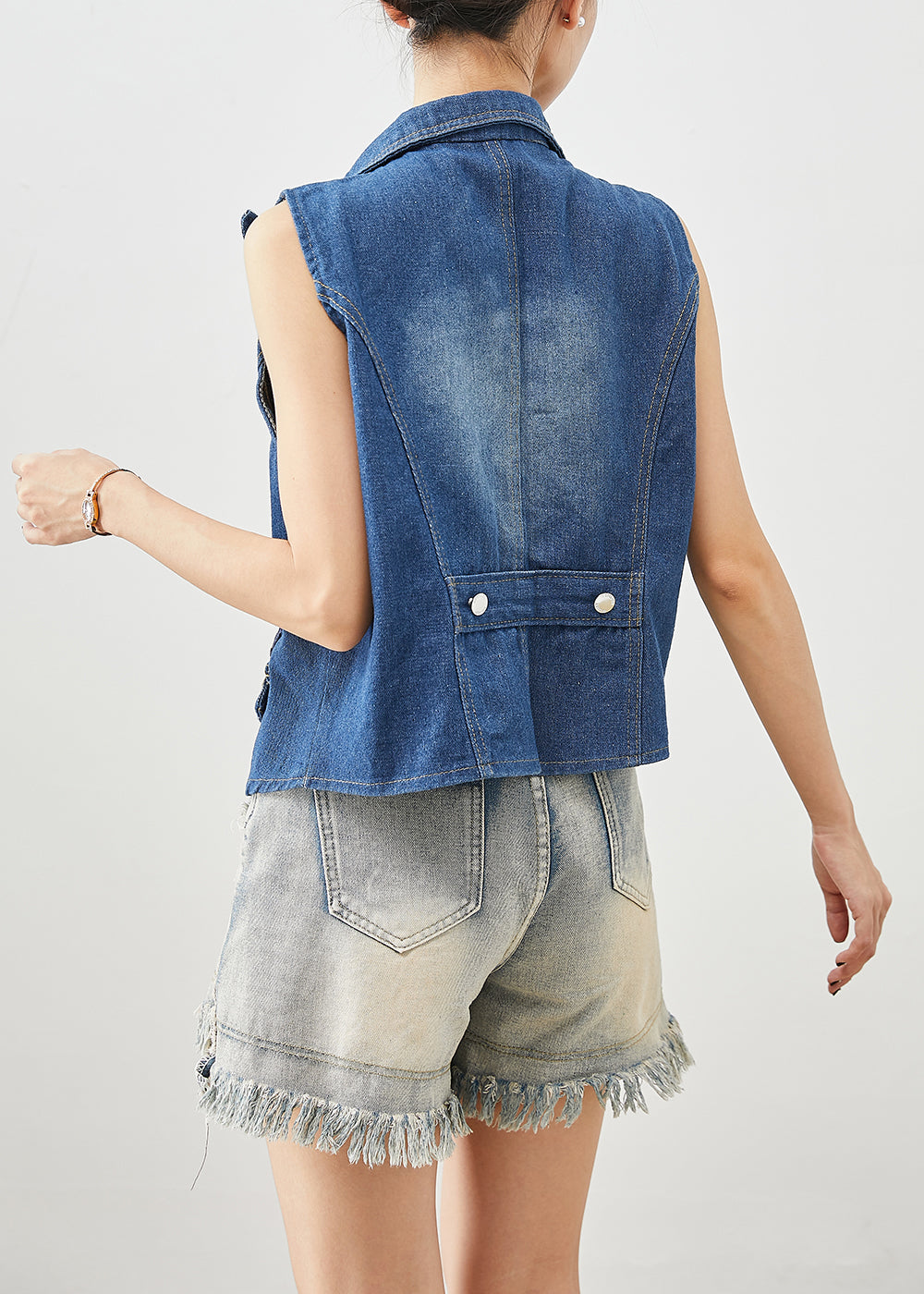 Beautifully Finished Garment in a Timeless Design