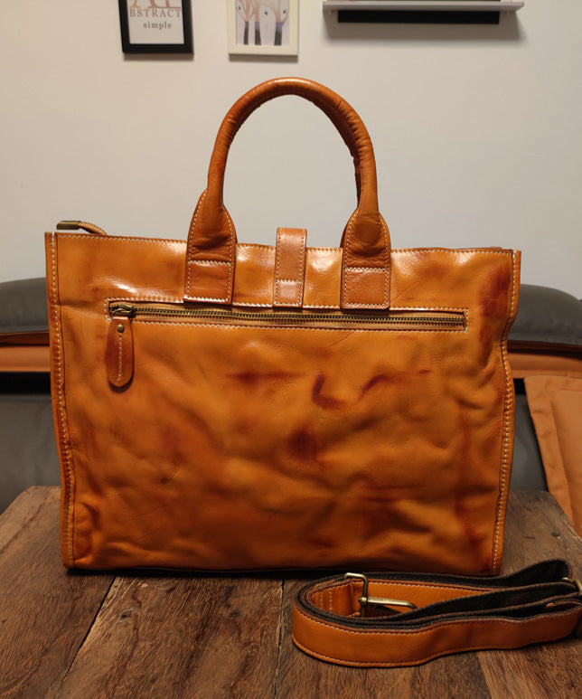 Polished Top with an Effortless Classic Look