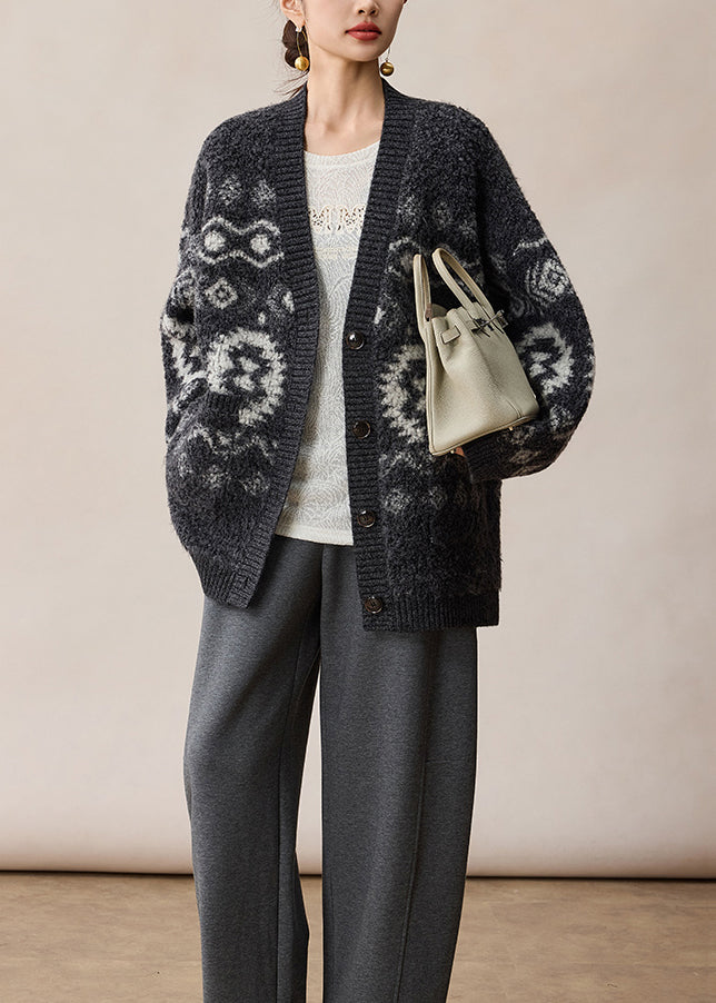 Classic Vintage Cardigan with a Flattering Fit