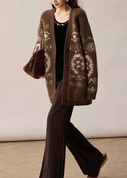 Classic Vintage Cardigan with a Flattering Fit