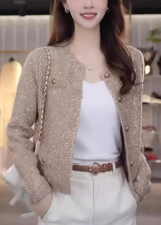 Classic Vintage Cardigan with a Flattering Fit