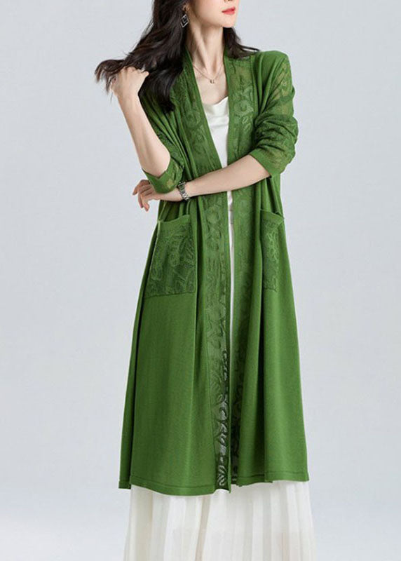 Classic Vintage Cardigan with a Flattering Fit