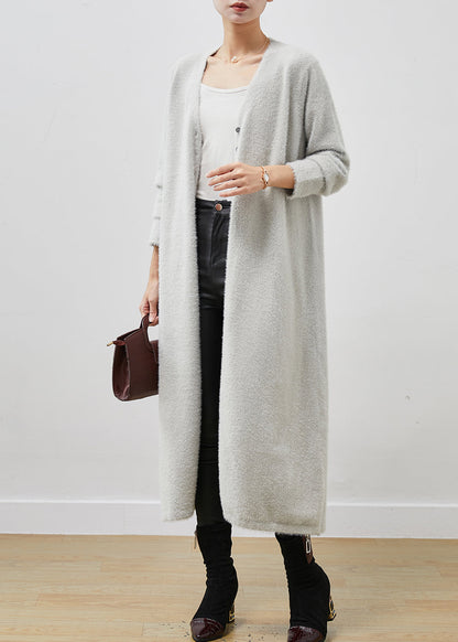 Well Tailored Coat with a Graceful Silhouette