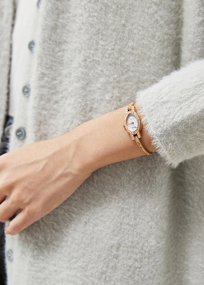 Elegantly Styled Coat for Everyday Wear