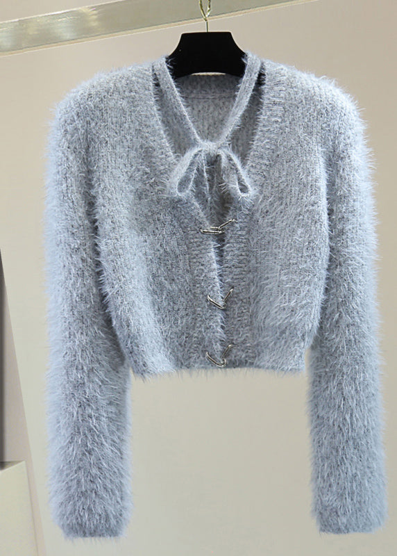 Classic Vintage Sweater with a Flattering Fit