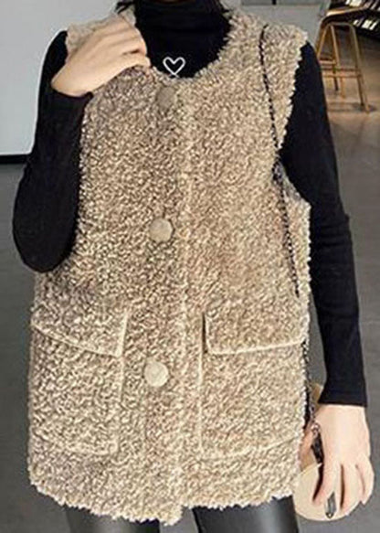 A Vintage Style Coat with Delicate Timeless Details