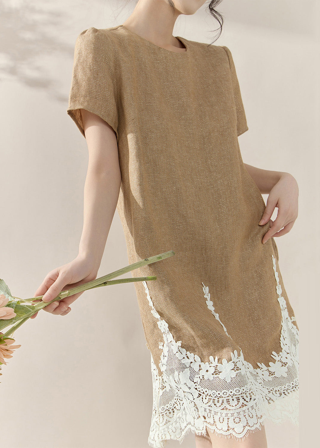 Well Tailored Dress with a Graceful Silhouette