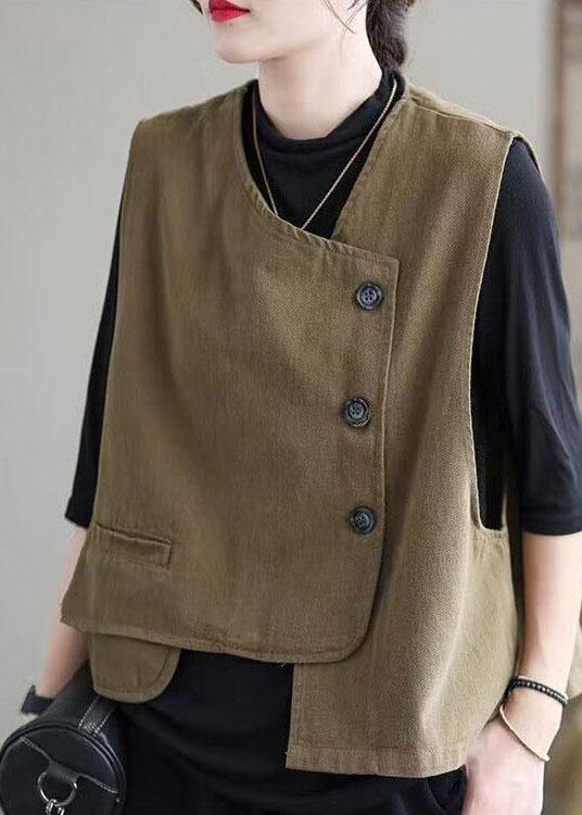Beautifully Finished Coat in a Timeless Design