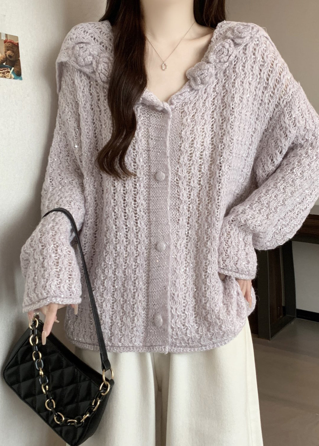 Well Tailored Cardigan with a Graceful Silhouette