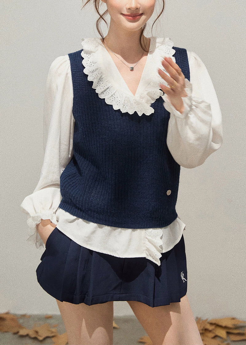 Effortlessly Elegant Garment with a Timeless Design