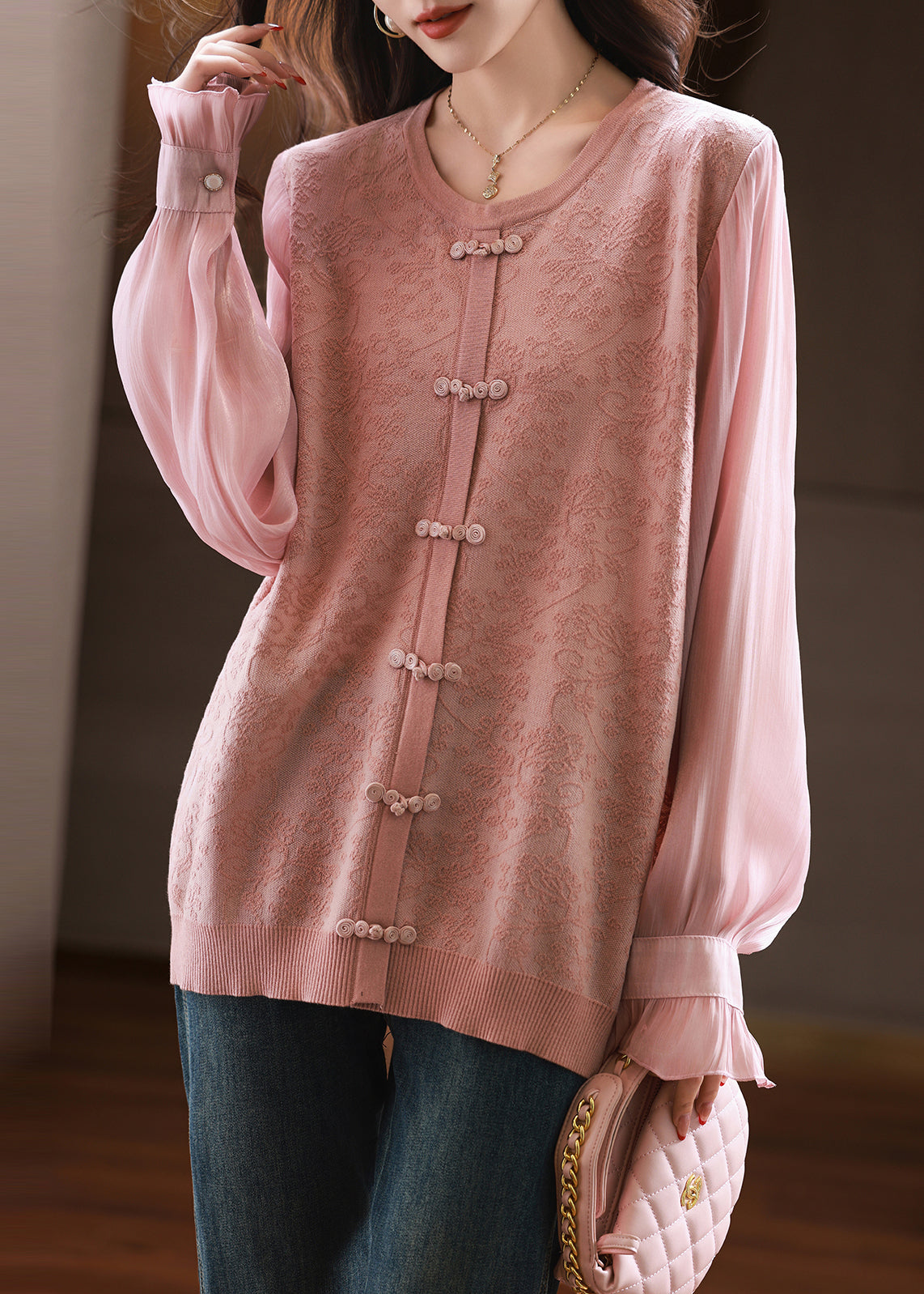 Classic Vintage Shirt with a Flattering Fit