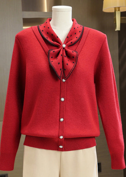 Gracefully Styled Pullover for Any Occasion