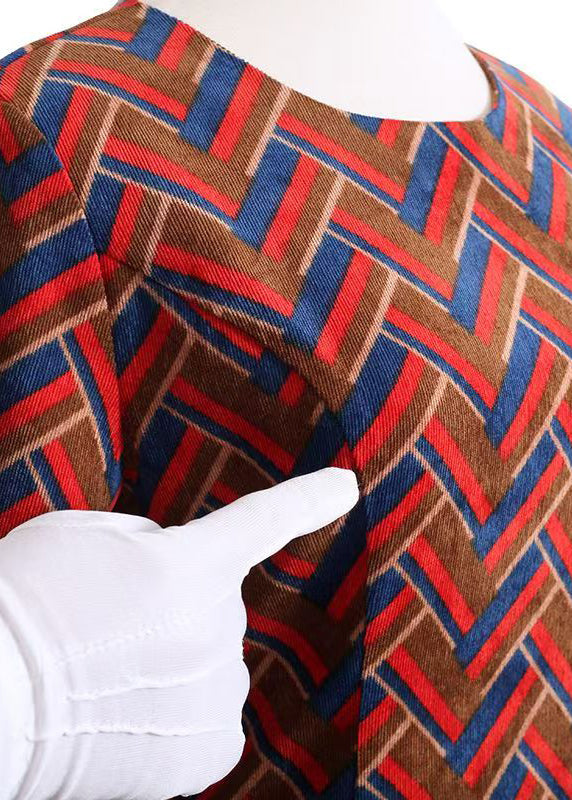 Classic Vintage Dress with a Flattering Fit