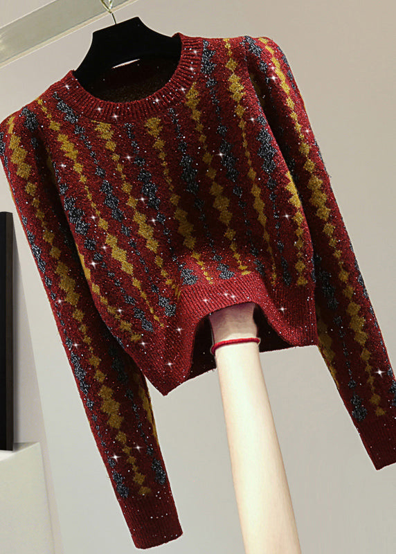 Well Tailored Sweater with a Graceful Silhouette