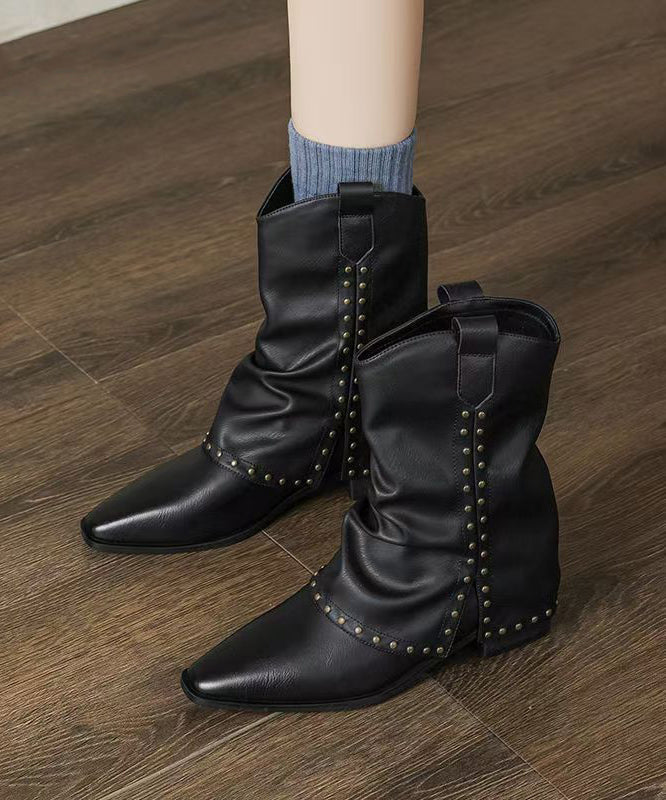 Graceful Orthopedic Boots for Modern Look