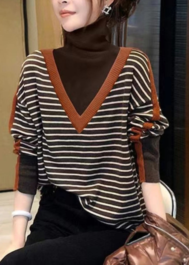 Effortlessly Elegant Sweater with a Timeless Design