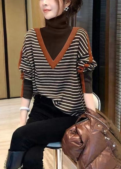 Effortlessly Elegant Sweater with a Timeless Design
