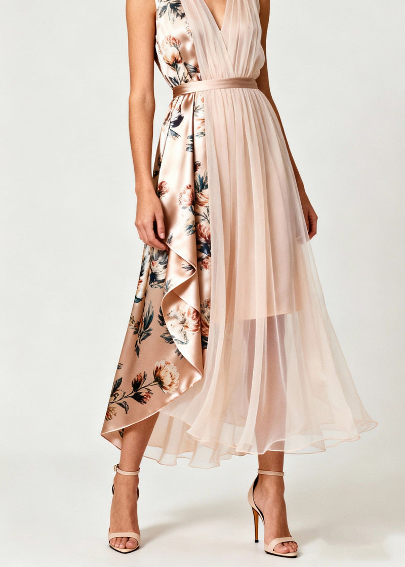 Classic Vintage Dress with a Flattering Fit