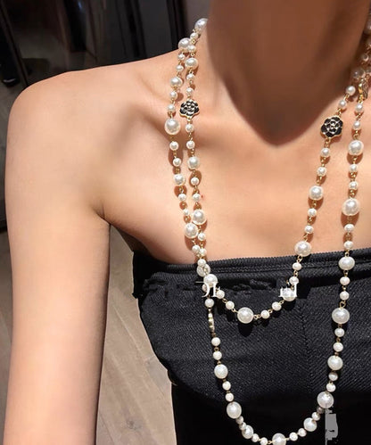 Classic Pearl Necklace with Timeless Appeal