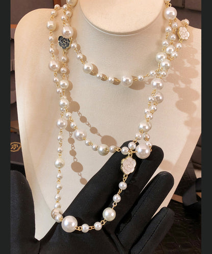 Classic Pearl Necklace with Timeless Appeal