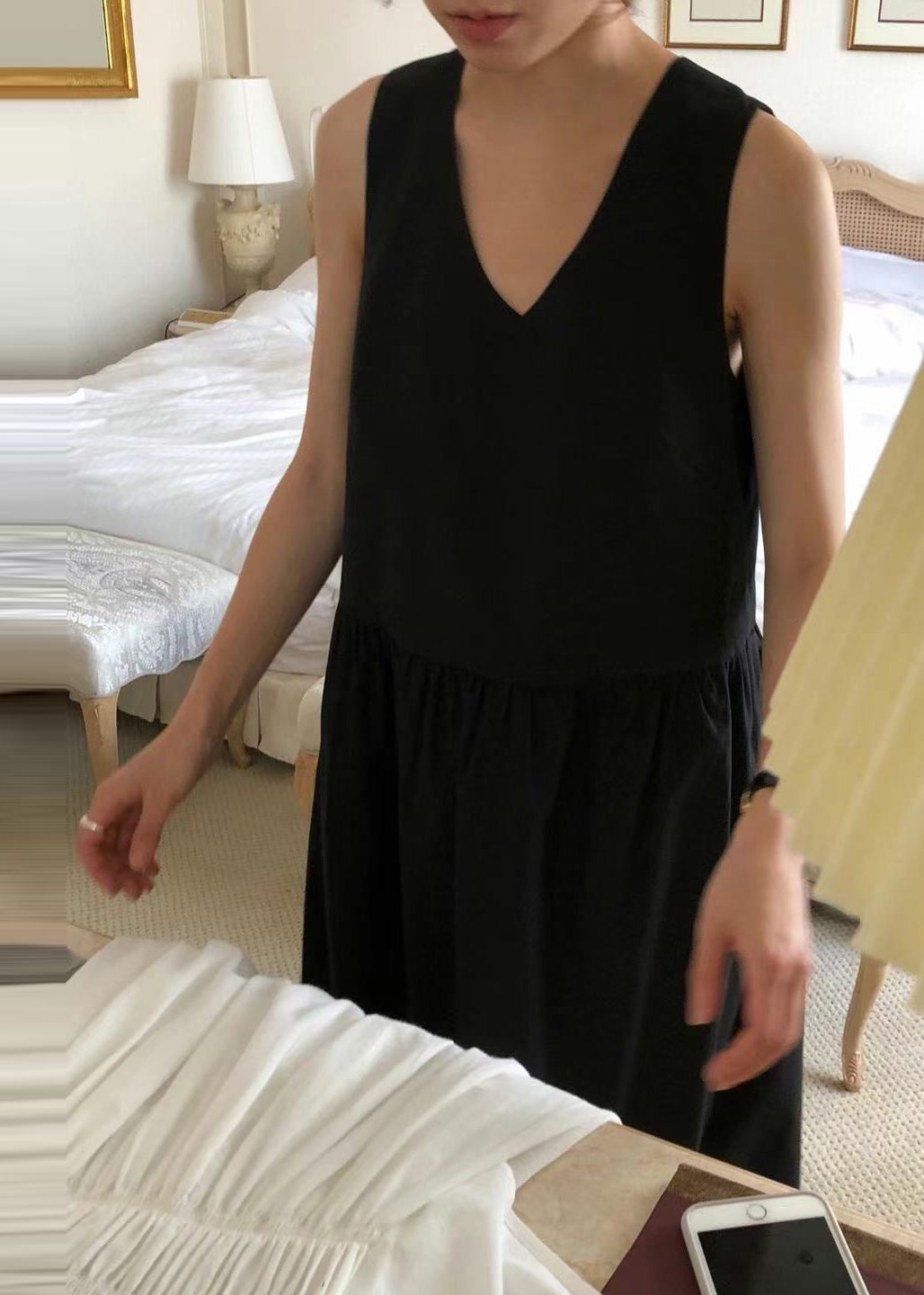 Well Tailored Dress with a Graceful Silhouette
