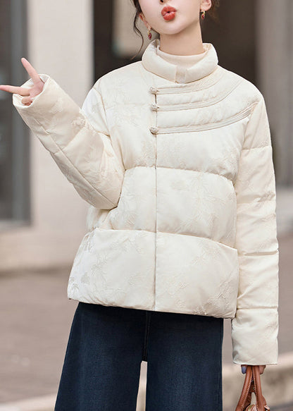 Beautifully Finished Coat in a Timeless Design