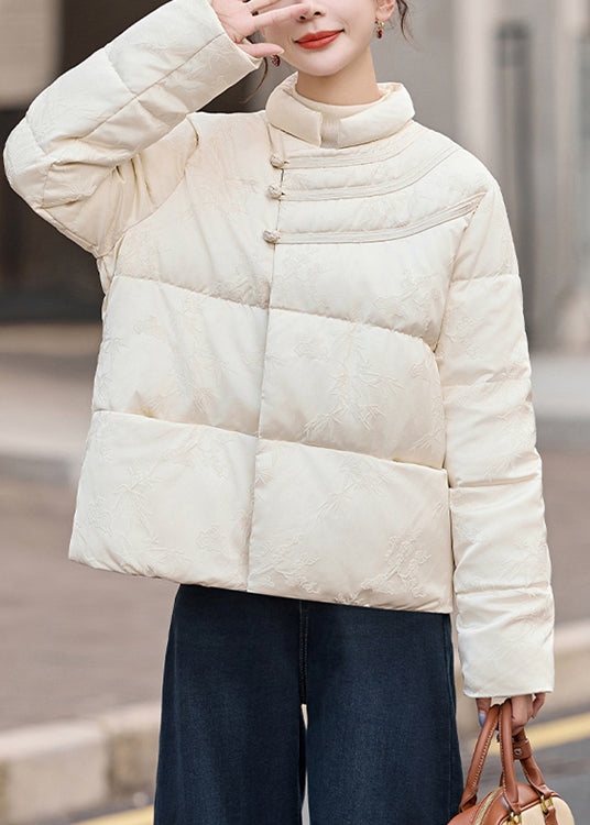 Beautifully Finished Coat in a Timeless Design
