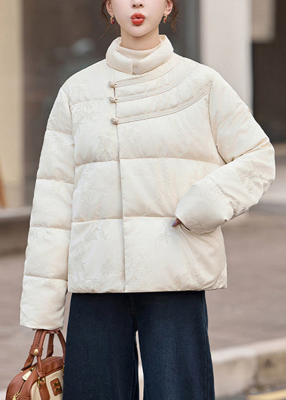 Beautifully Finished Coat in a Timeless Design